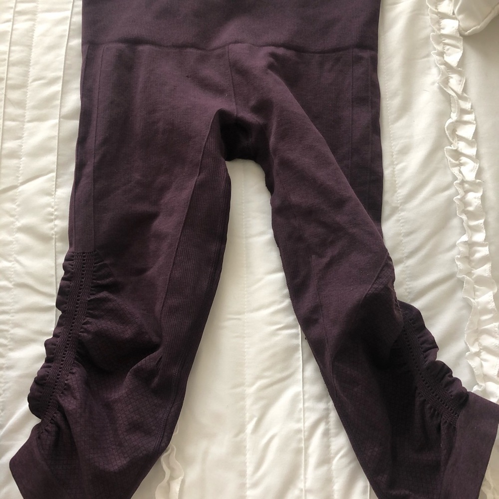 Lululemon Side Scrunch Crop Leggings
